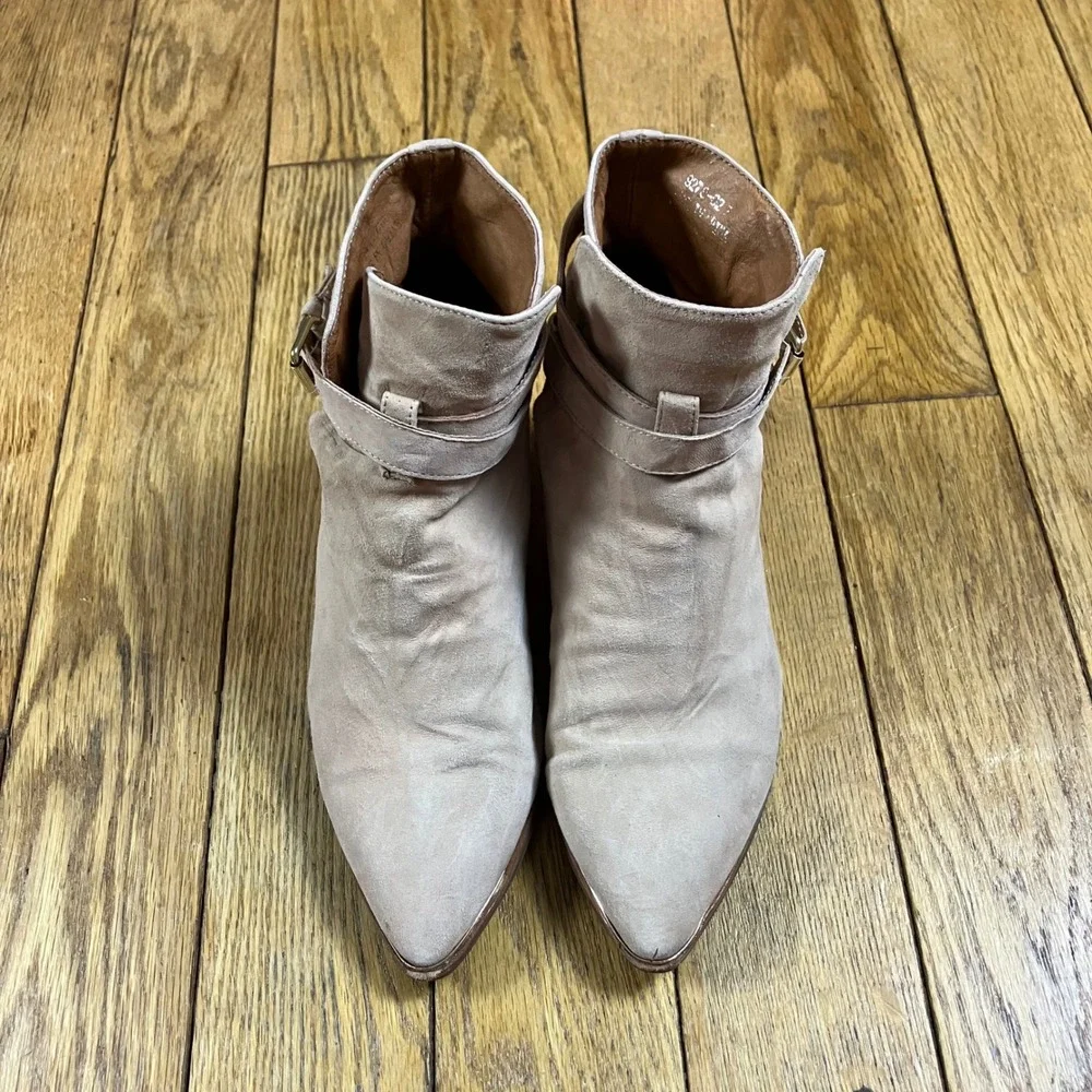 Jeffrey Campbell Free People Suede Ankle Boots Pink Buckle Pointed Toe Size‎ 7